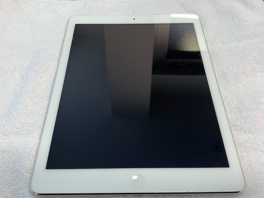 iPad第5世代の大きな画面のガラスコーティング を施工