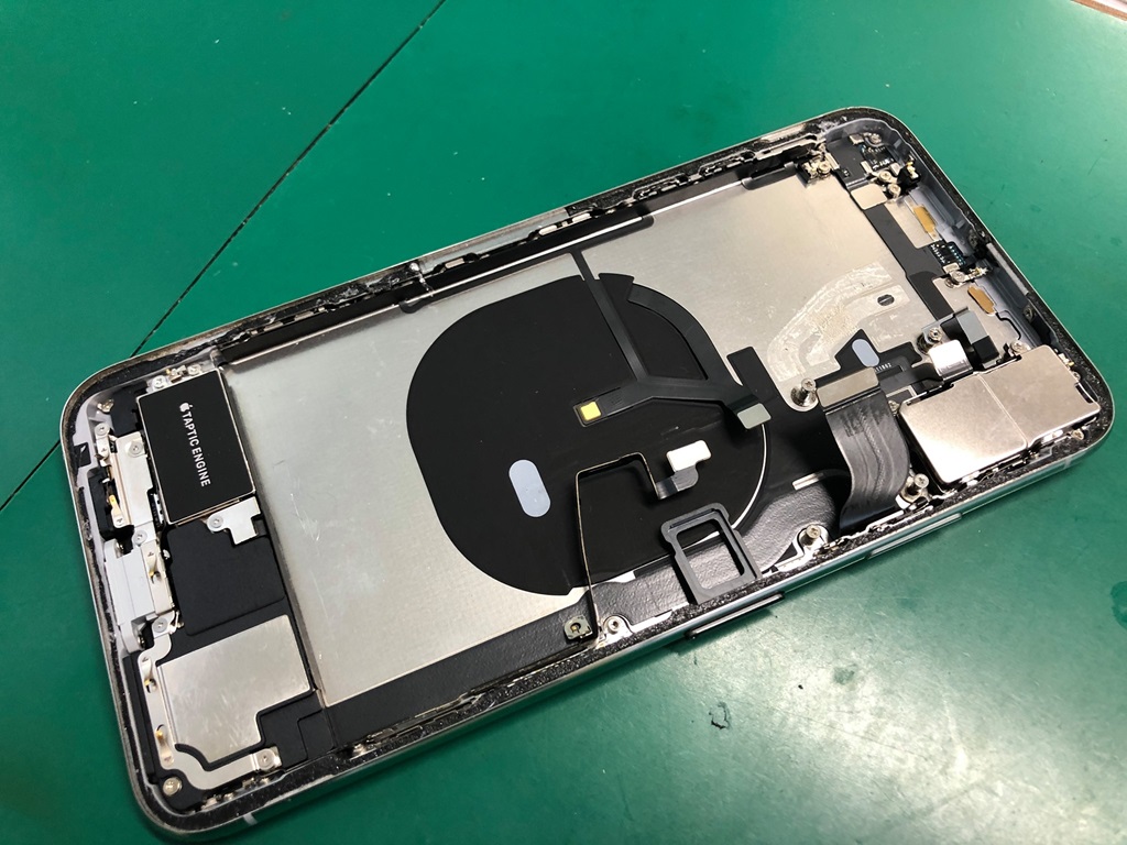 iPhoneフレーム交換修理