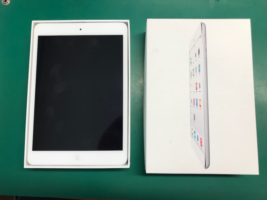 壊れたiPad箱付き買取しました