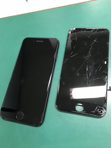 iPhone7のガラス割れ、画面割れ修理