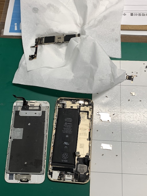 水没したiPhone6sからデータ復旧修理中！